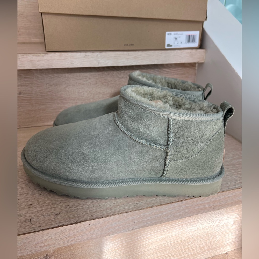 UGG Classic Ultra Mini Boot